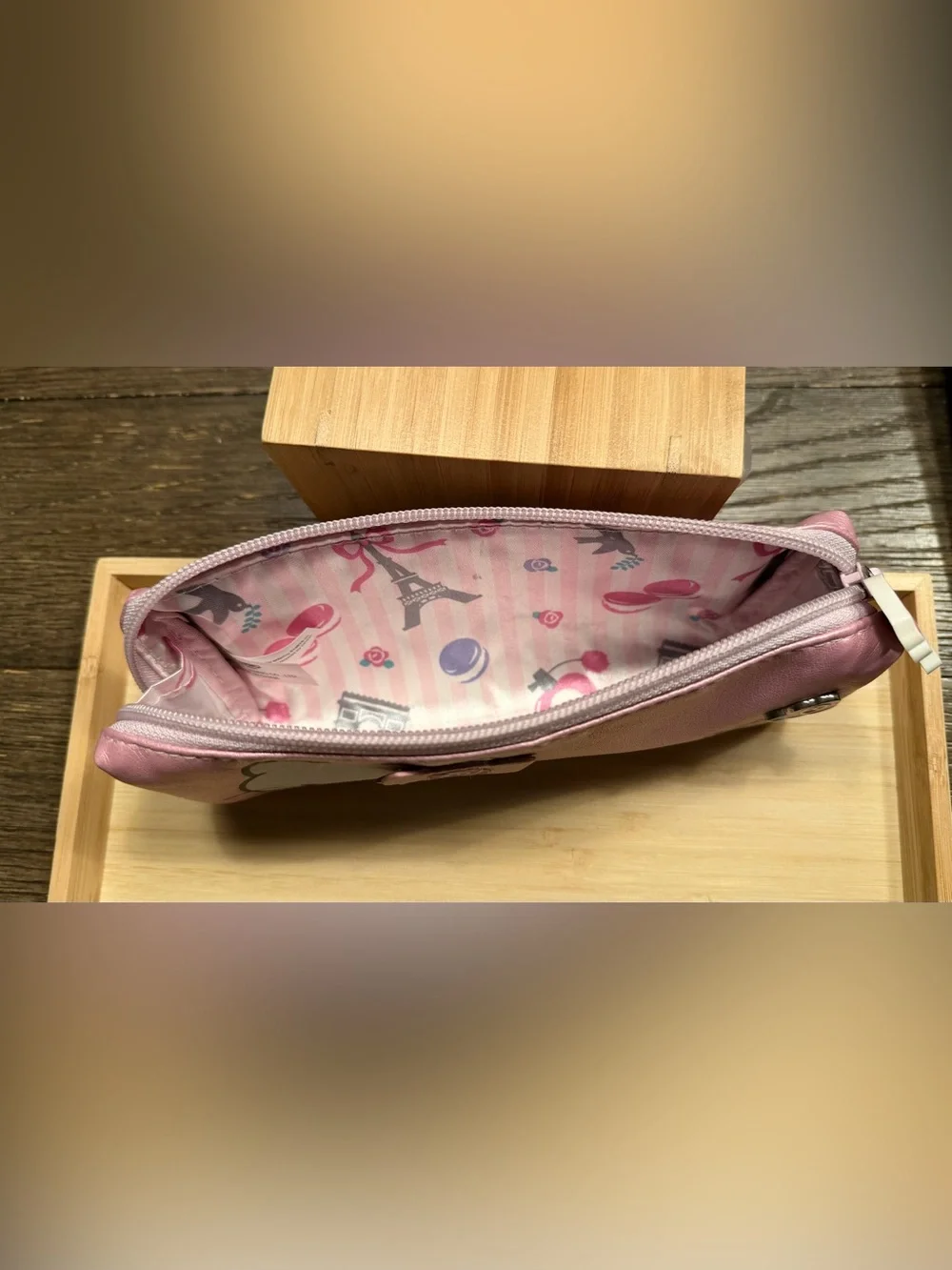 Hello Kitty case normal embellishments